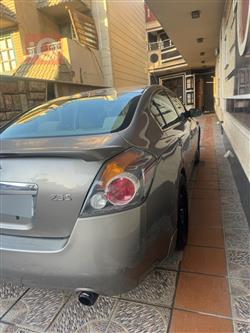 نيسان ألتيما